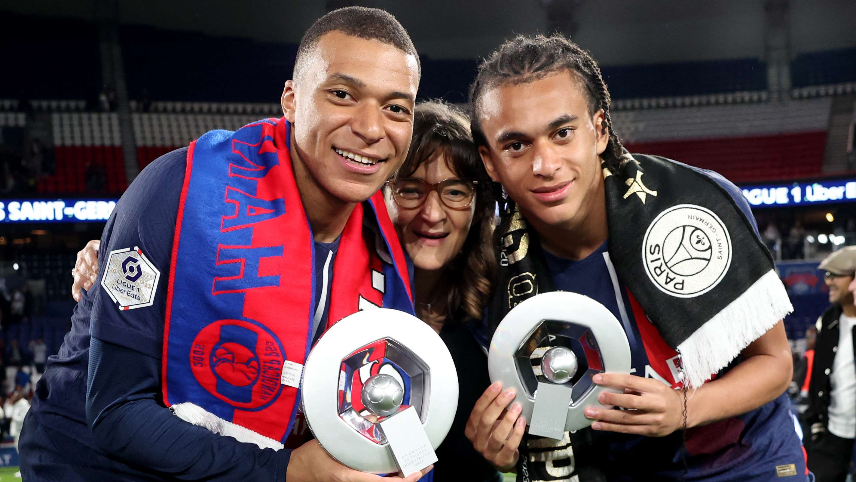 的中場核心 的中場核心