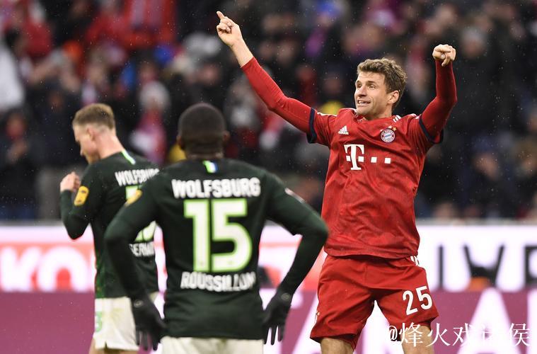 德甲-莱万穆勒建功屈桑斯惊艳世界波 拜仁4-0大胜沃尔夫斯堡
